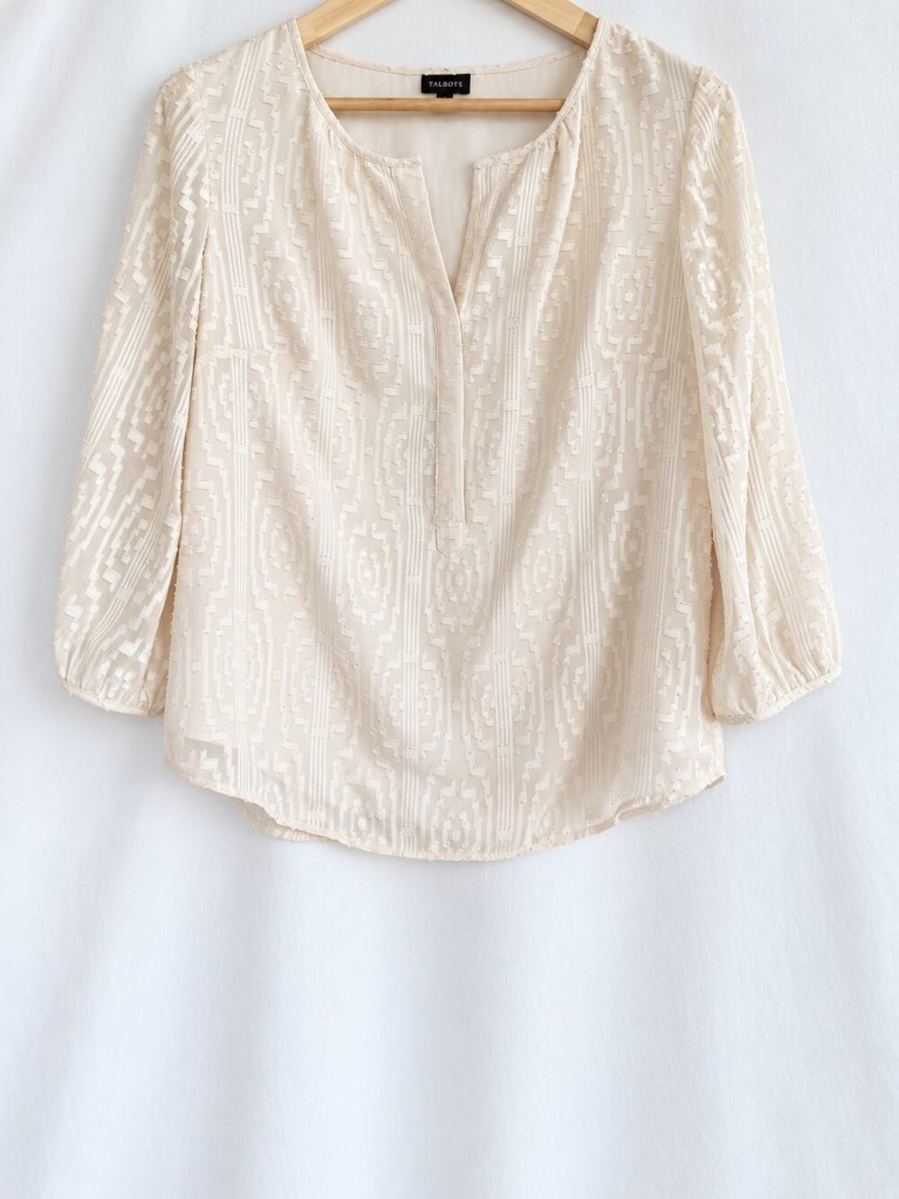Talbots Ivory Textured Geometric Split Neck Blouse Medium 3/4 Sleeve